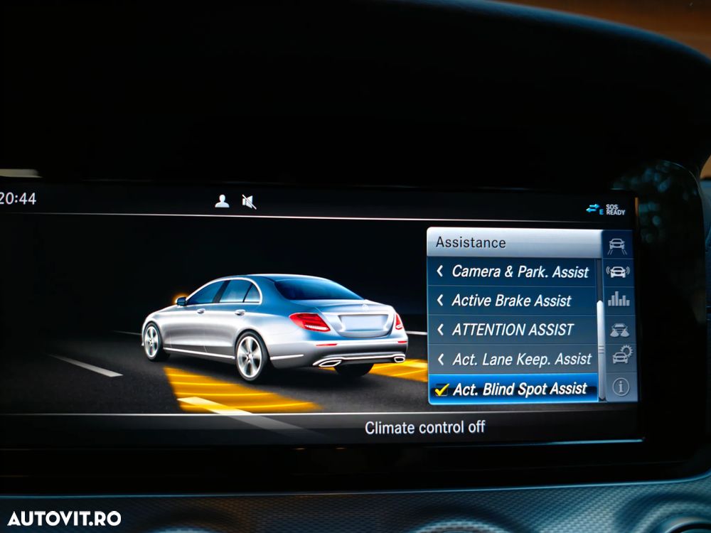 Mercedes-Benz E 220 d 4MATIC Aut. - 34