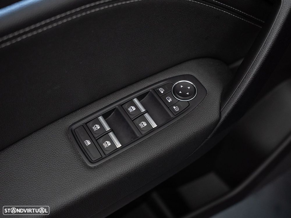 Renault Captur 1.6 E-Tech Plug-In Hybrid Techno - 17