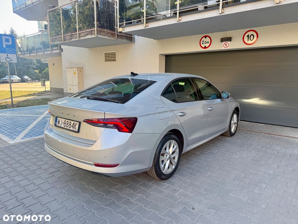 Skoda Octavia 2.0 TDI Ambition DSG - 6