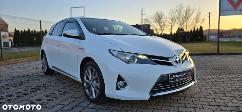 Toyota Auris 1.8 HSD Luna - 10