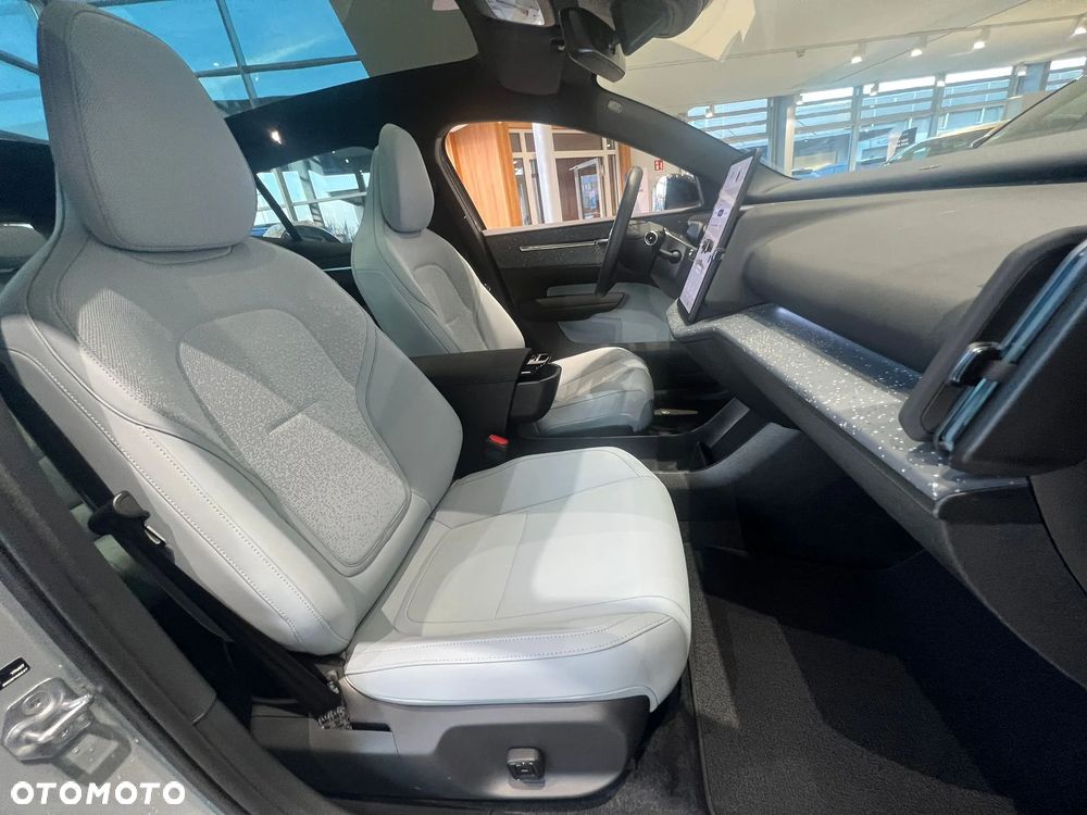 Volvo EX30 Twin Motor Performance AWD Black Edition Ultra - 2