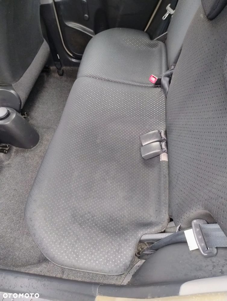 Toyota Yaris 1.33 2010 - 7