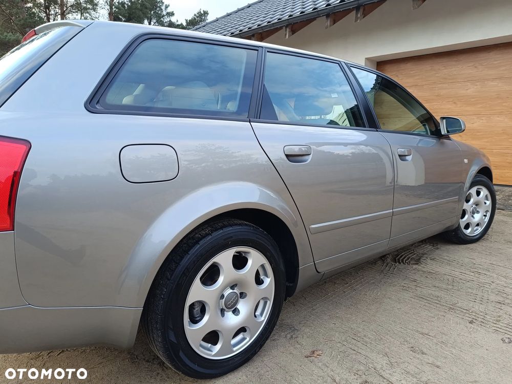 Audi A4 Avant - 26