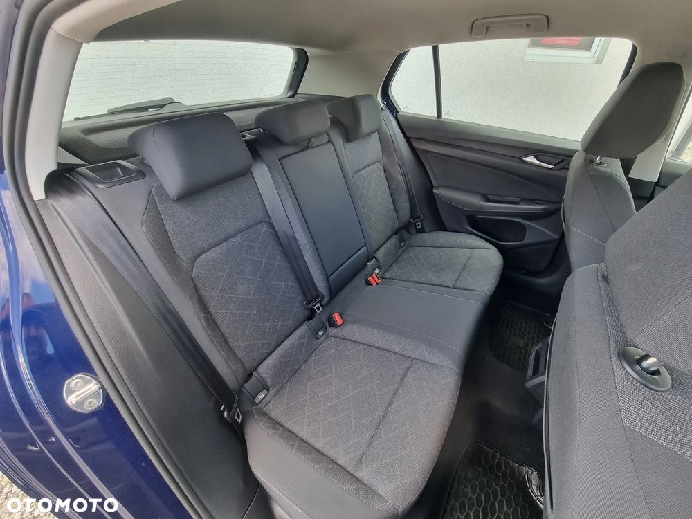 Volkswagen Golf 1.5 eTSI EVO Style DSG - 10