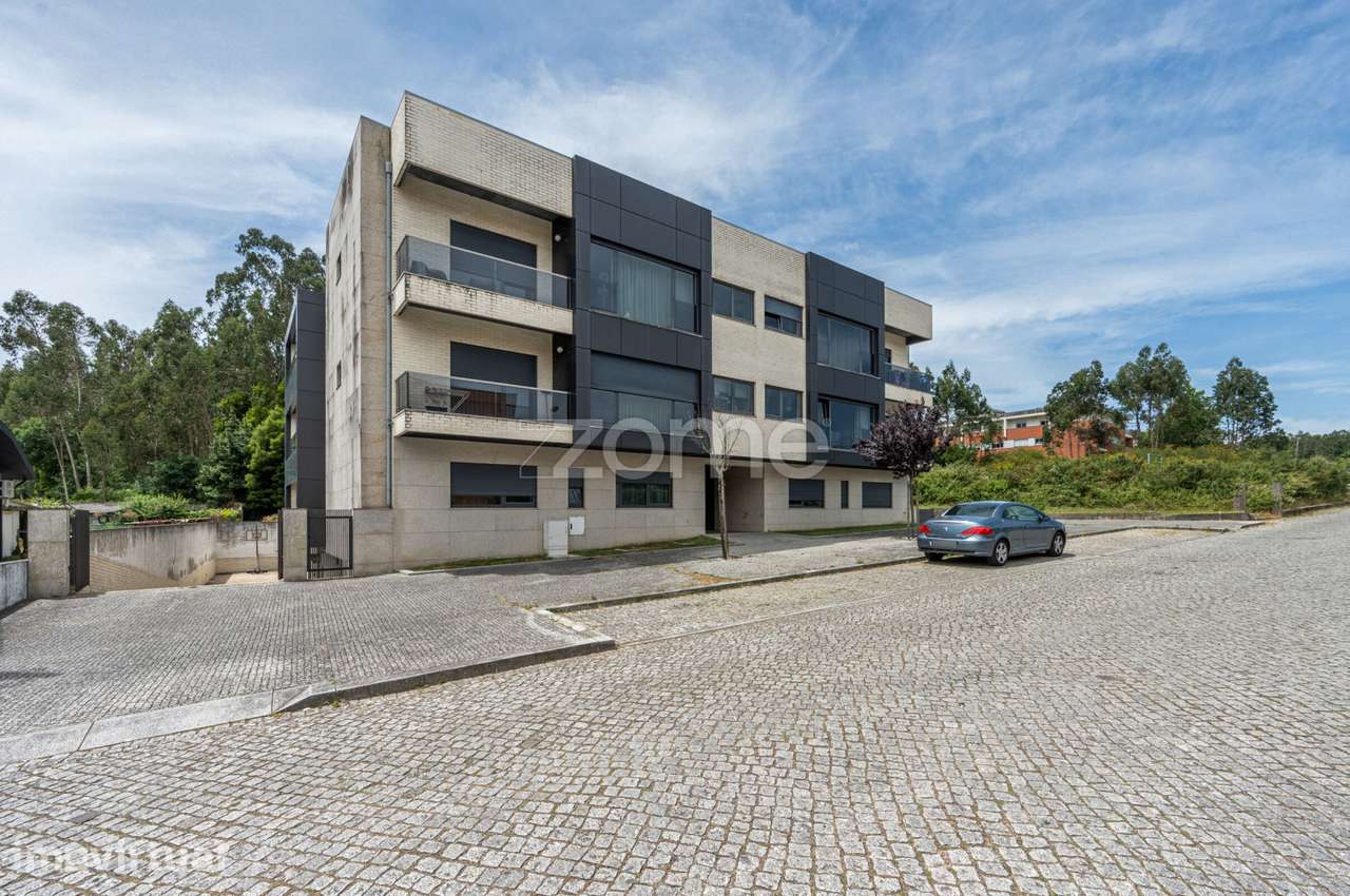 Apartamento T3 com garagem box de 66 m2 - Castelo da Maia - Grande imagem: 2/32