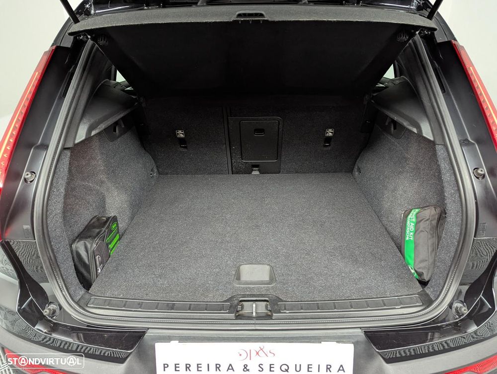 Volvo XC 40 Recharge 69 kWh Single Motor Core - 30