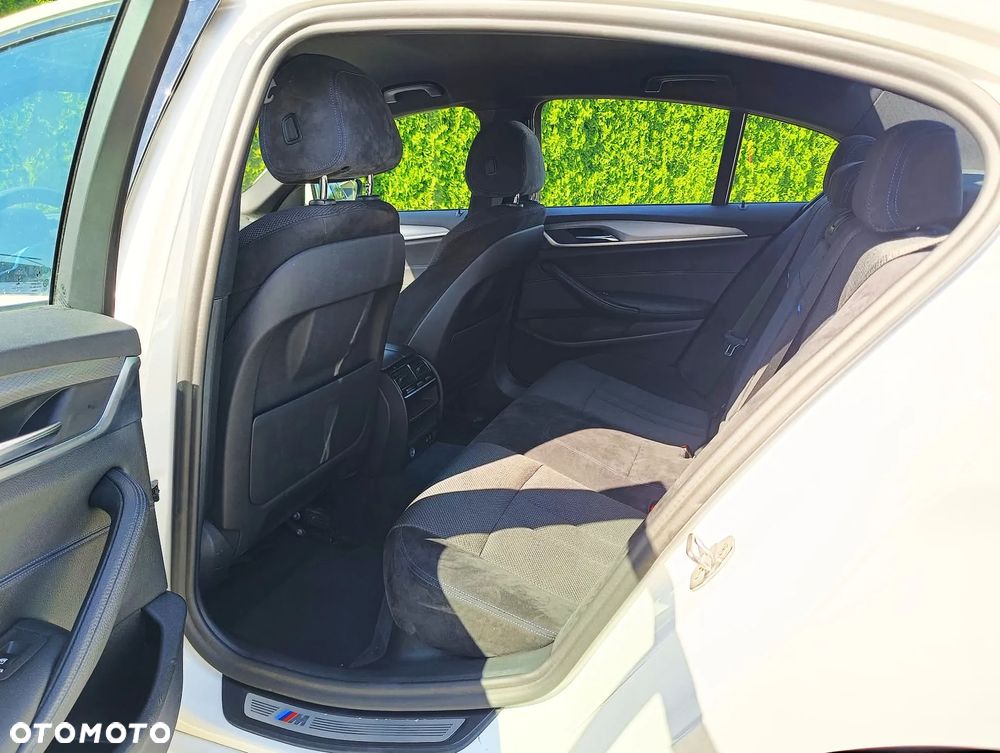 BMW Seria 5 530i GPF xDrive M Sport sport - 27