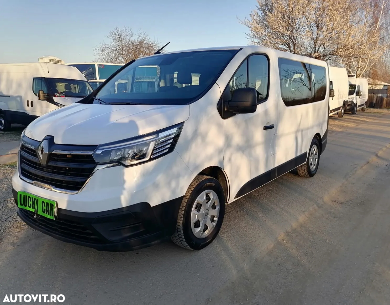 Renault Trafic - 2