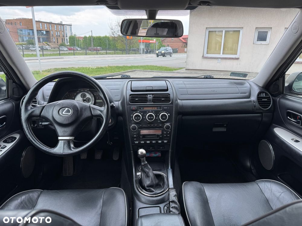 Lexus IS 200 - 5