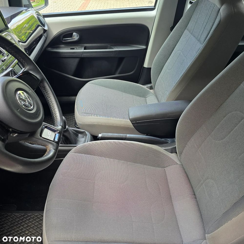 Volkswagen up! 1.0 cross - 11