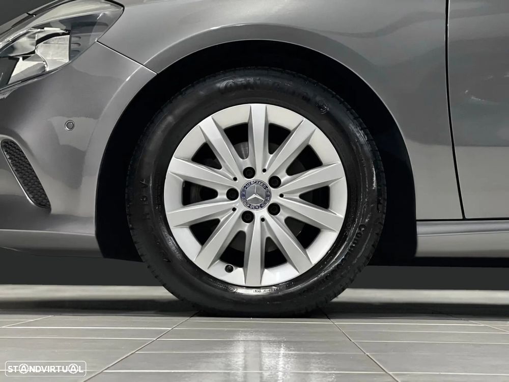 Mercedes-Benz A 180 - 12