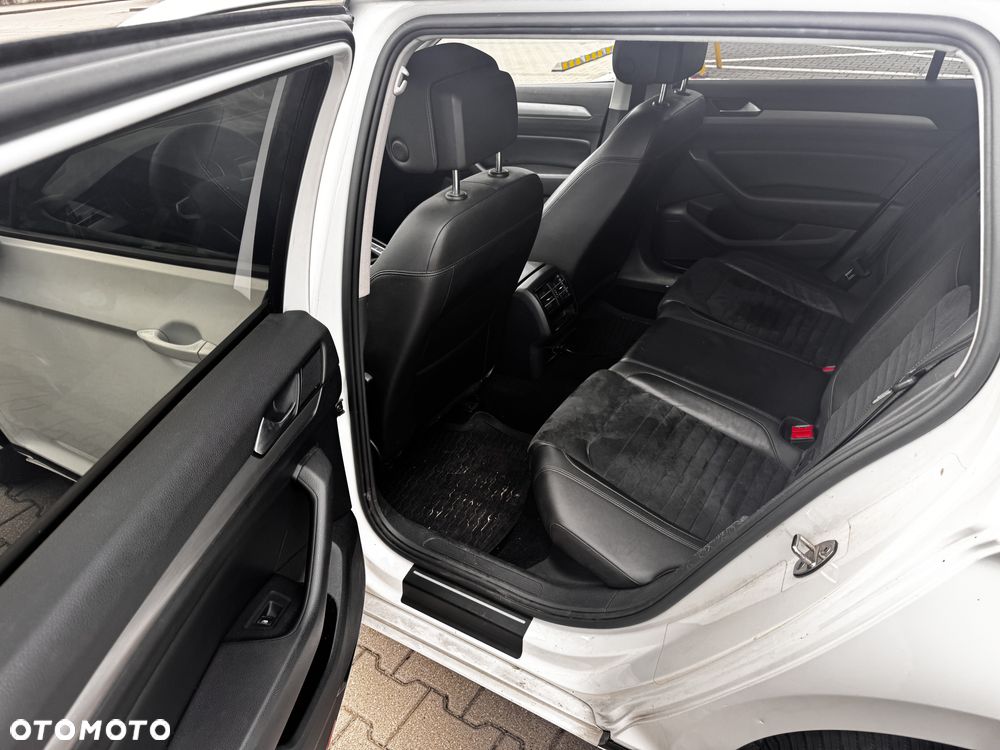 Volkswagen Passat 2.0 TDI EVO Business DSG - 19