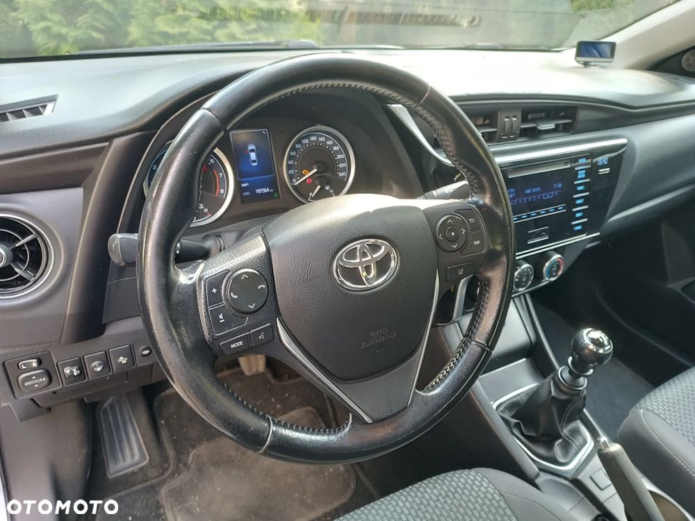 Toyota Corolla 1.6 Premium - 10