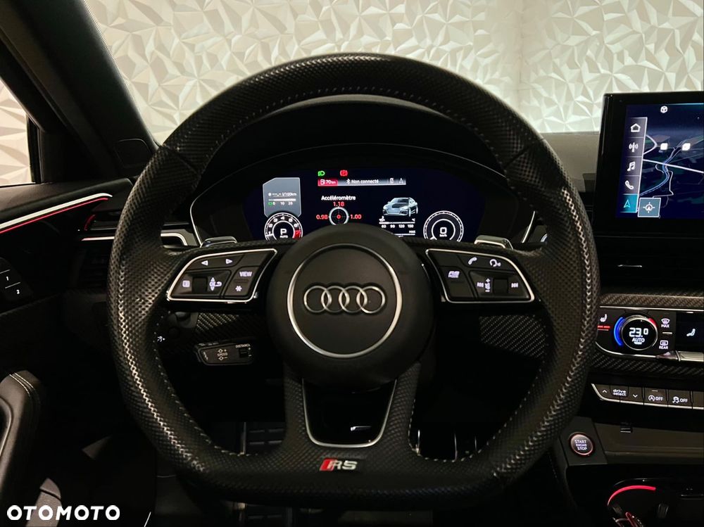 Audi RS4 Avant - 12