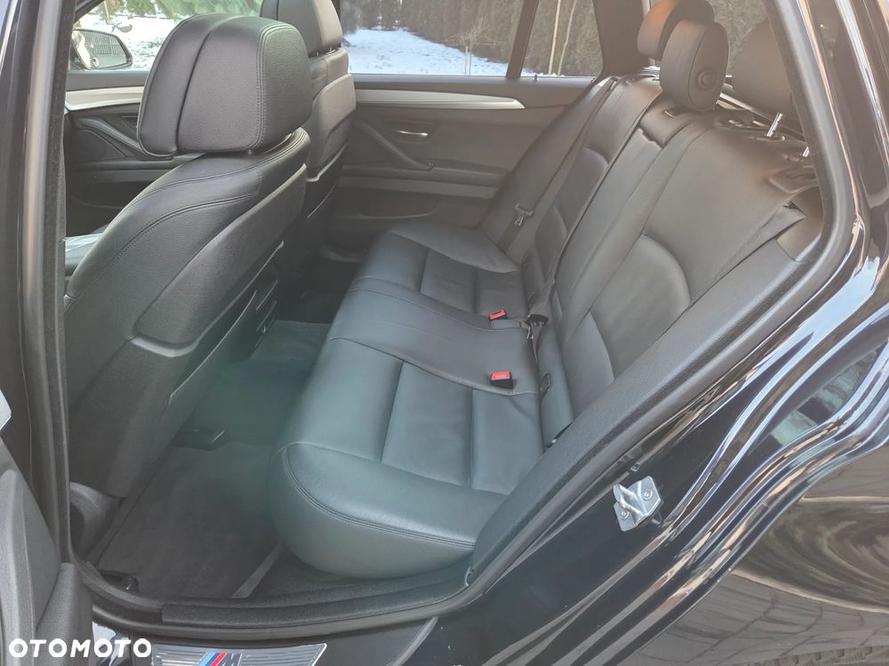 BMW Seria 5 530d xDrive Luxury Line - 26
