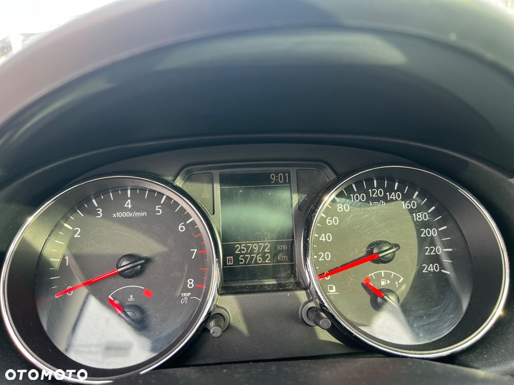Nissan Qashqai - 10