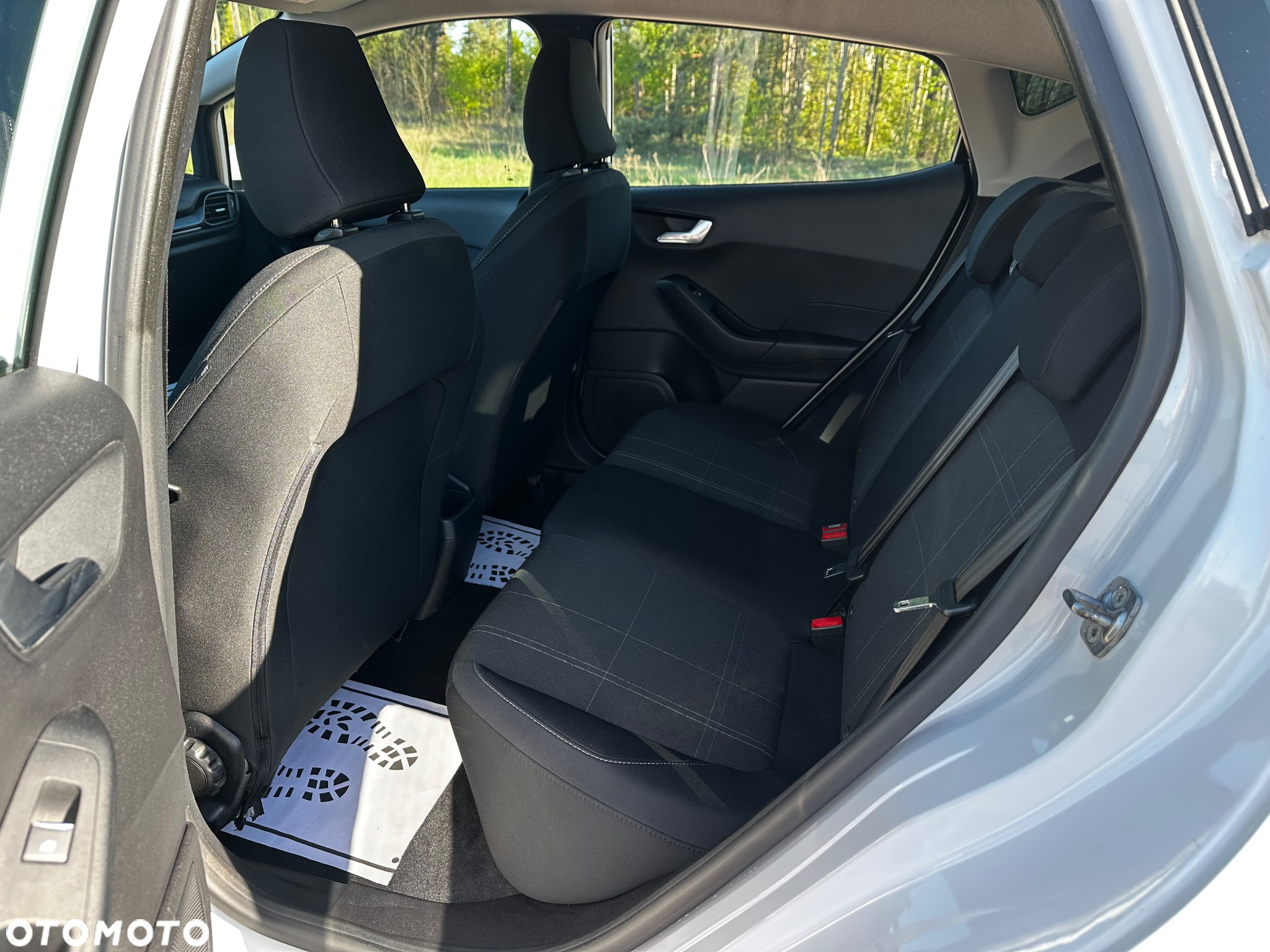 Ford Fiesta 1.1 Titanium - 12