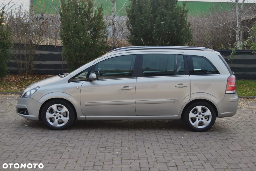 Opel Zafira 1.9 CDTI Cosmo - 18