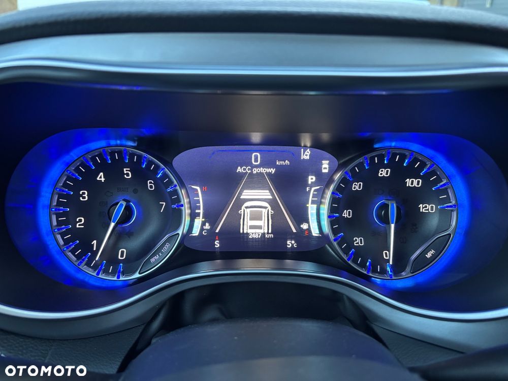 Chrysler Pacifica - 38