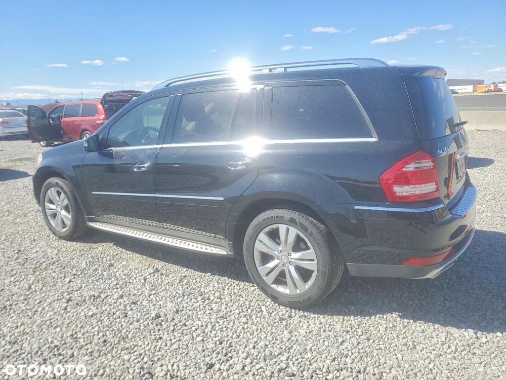 Mercedes-Benz GL 450 - 4