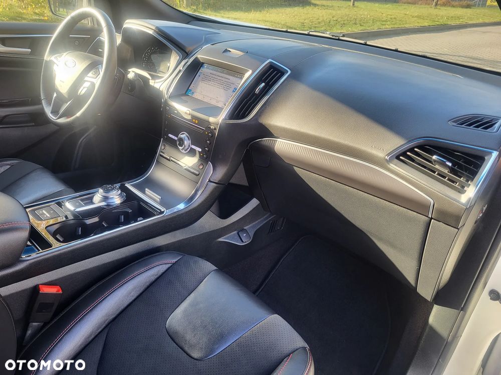 Ford Edge 2.0 EcoBlue Twin-Turbo 4WD ST-Line - 25