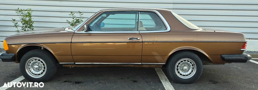 Mercedes-Benz W123 - 27