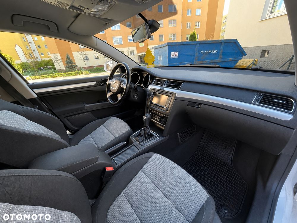 Skoda Superb 2.0 TDI Elegance - 13