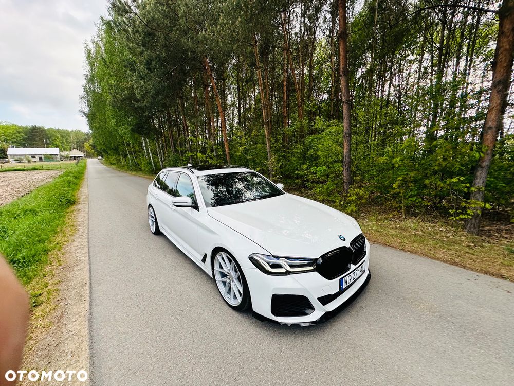 BMW Seria 5 540d xDrive mHEV M Sport sport - 13