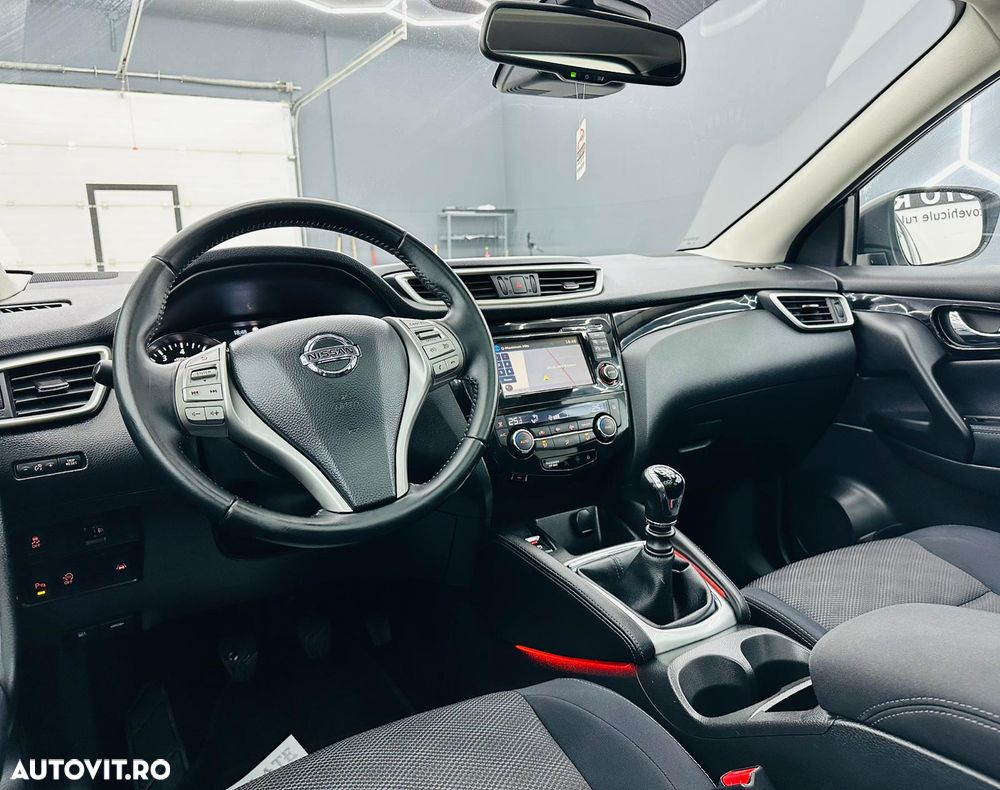 Nissan Qashqai 1.2 DIG-T N-Vision - 23