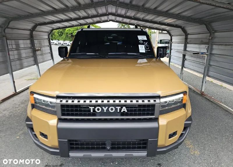 Toyota Land Cruiser - 2
