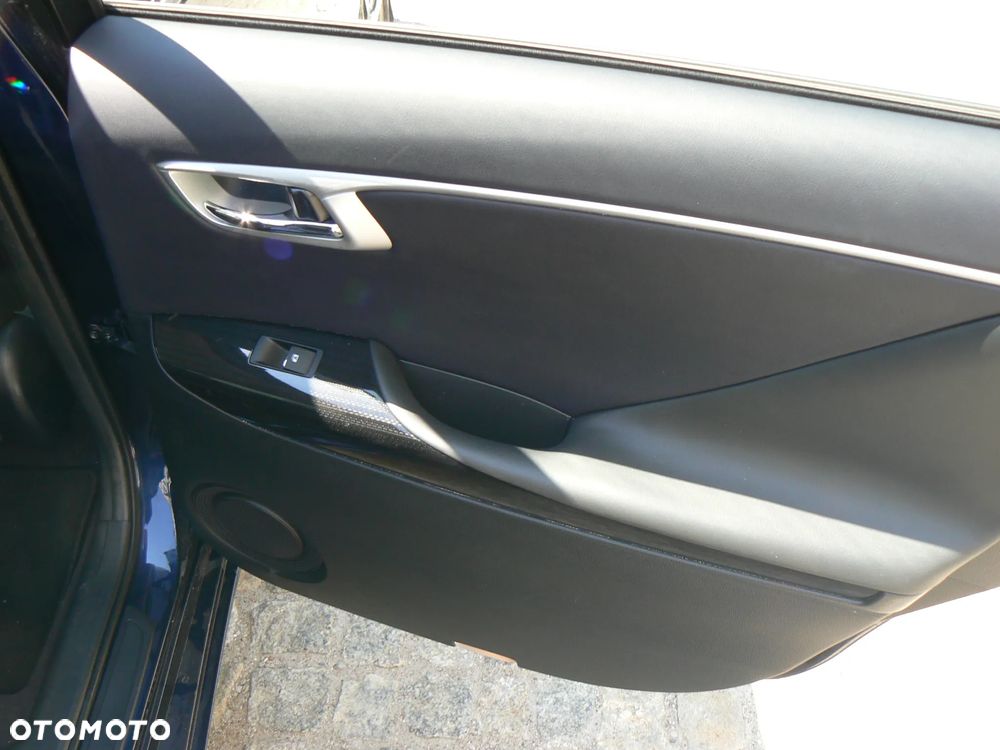 Toyota Mirai Standard - 23