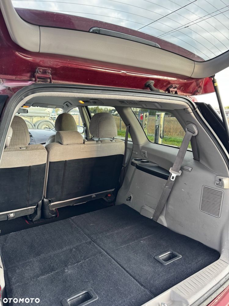 Mitsubishi Grandis 2.4 Intense - 22