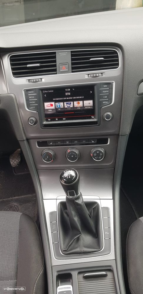 VW Golf 1.6 TDI BlueMotion Comfortline - 6