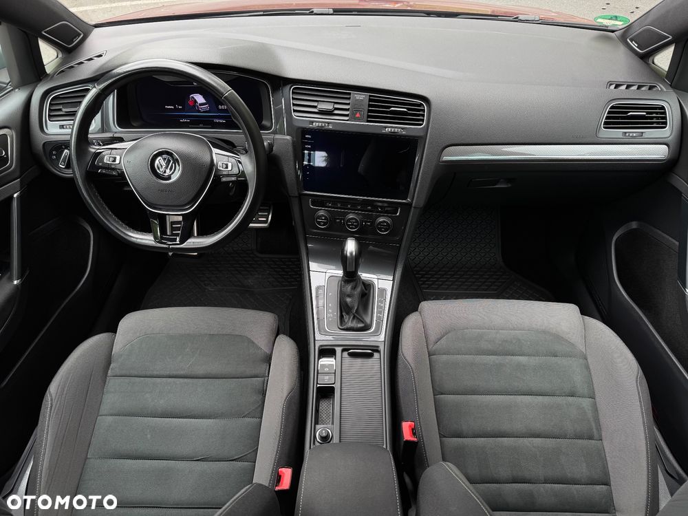 Volkswagen Golf - 15