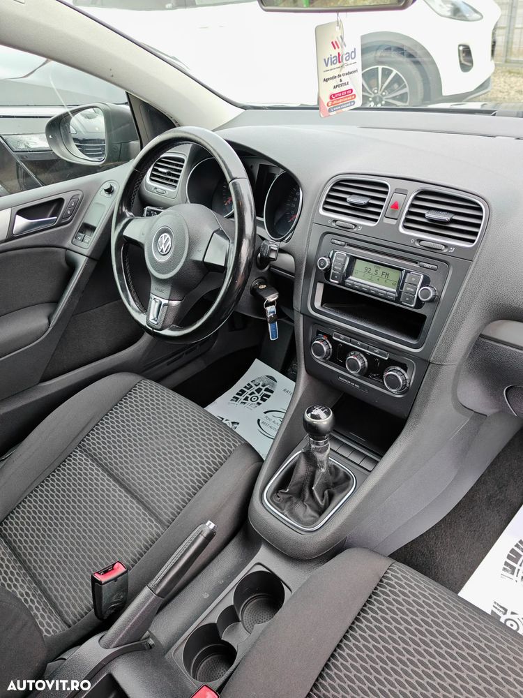 Volkswagen Golf - 11