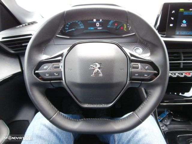 Peugeot e-208 50 kWh Allure - 21