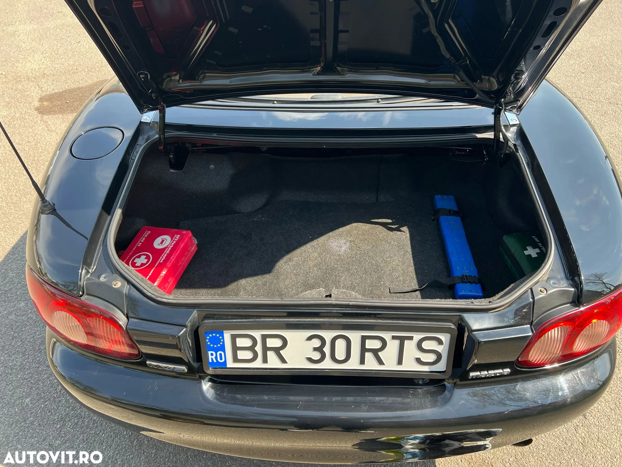 Mazda MX-5 1.6i - 23
