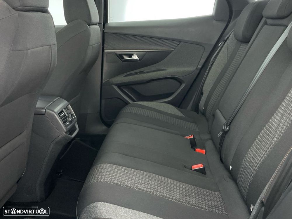 Peugeot 3008 1.2 PureTech Active Pack - 12