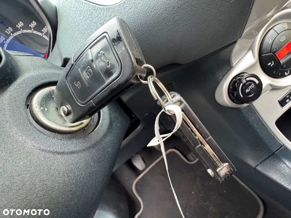 Ford Fiesta - 17