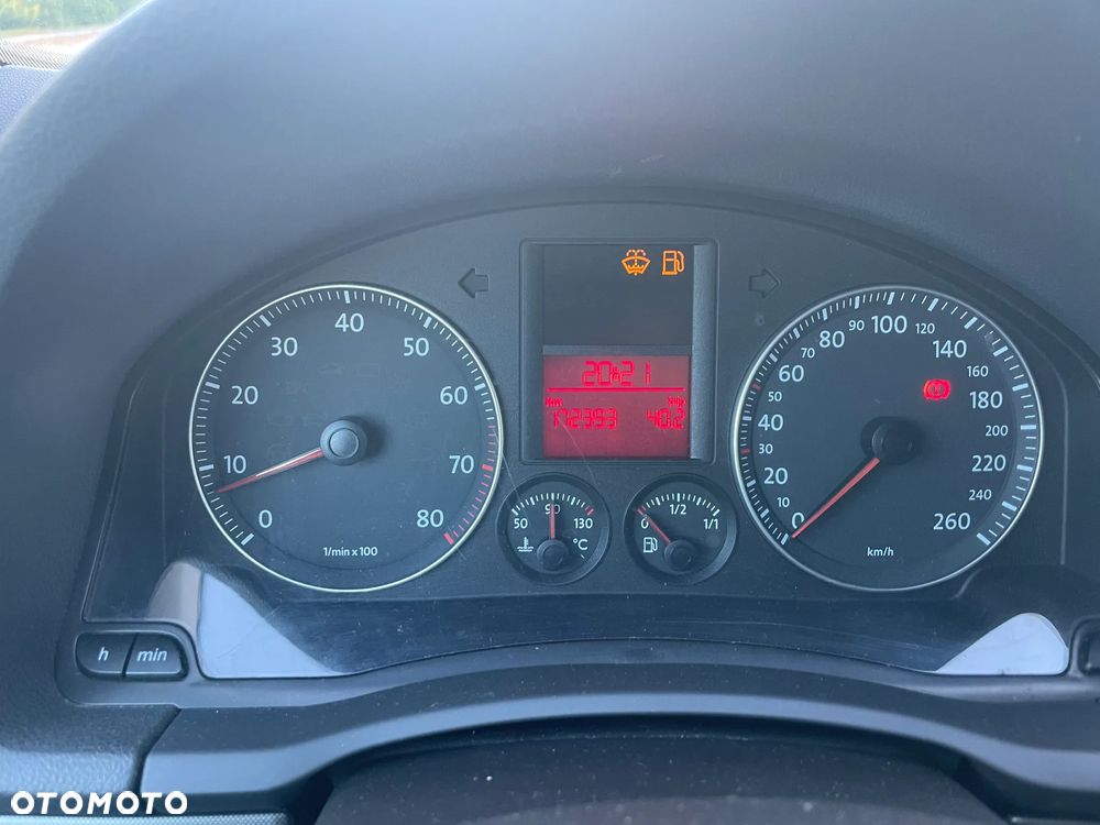 Volkswagen Golf - 15