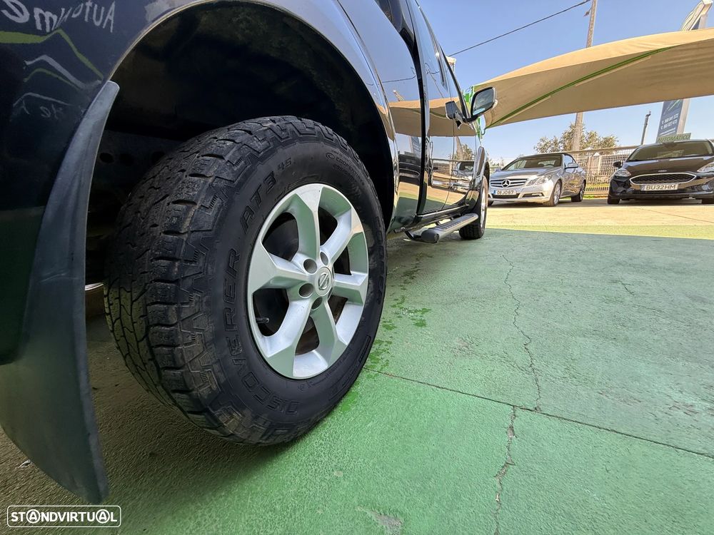 Nissan Navara 2.5 dCi KC SE 4WD - 13