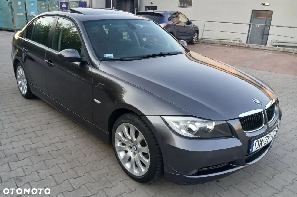 BMW Seria 3 318i - 1