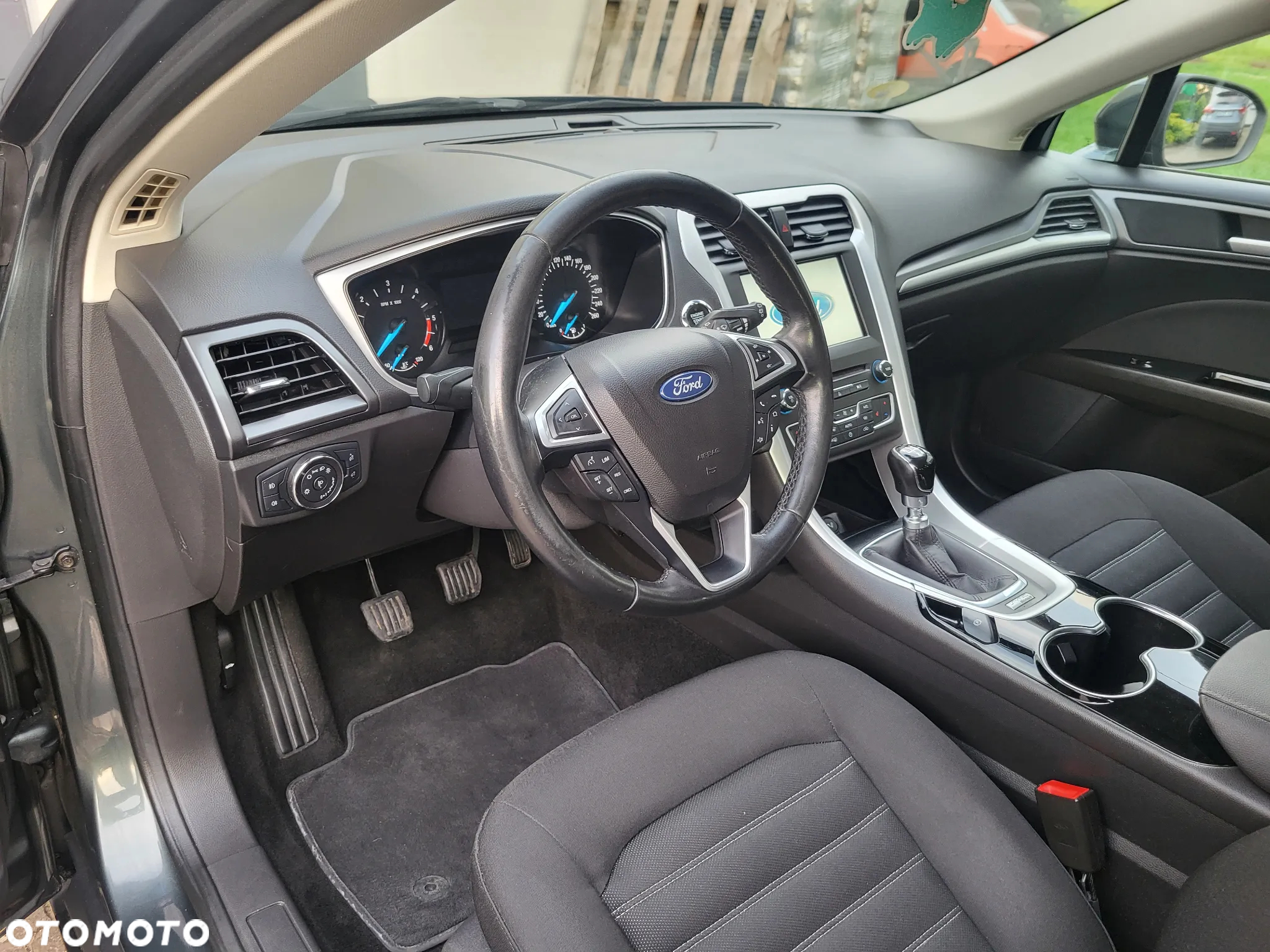 Ford Mondeo 2.0 EcoBlue Executive Plus - 25