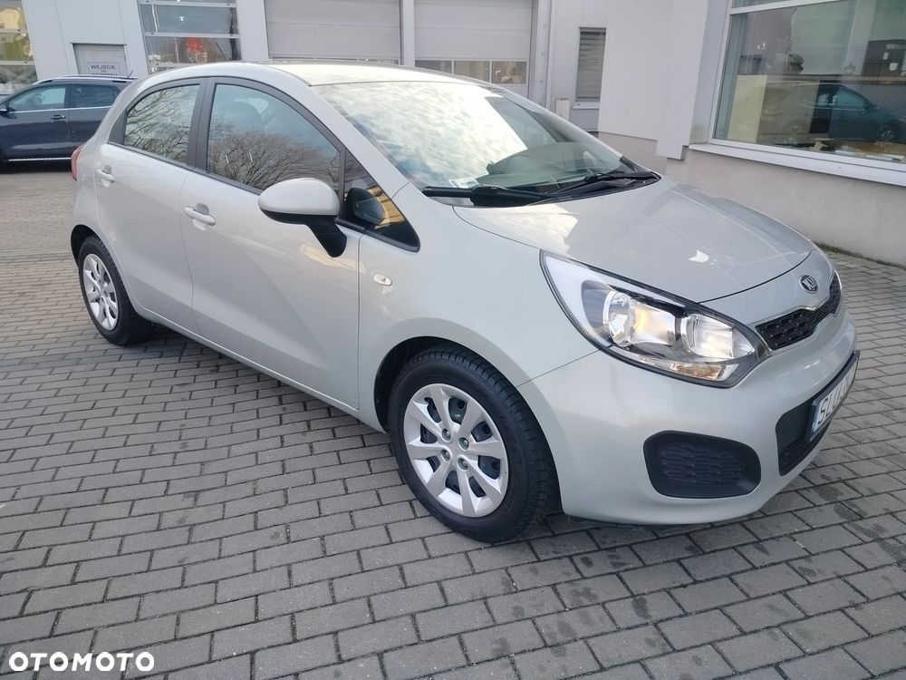 Kia Rio 1.4 L - 9
