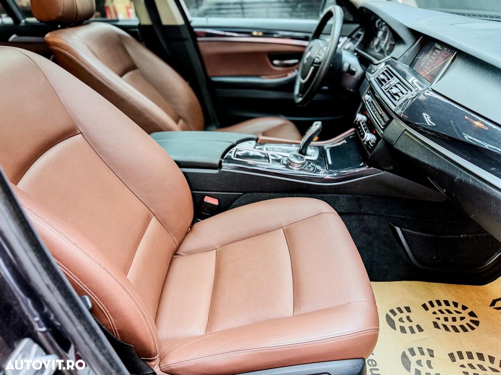 BMW Seria 5 520d Aut. Luxury Line - 24