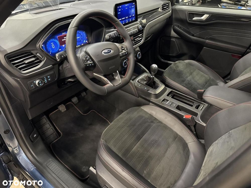 Ford Kuga - 9