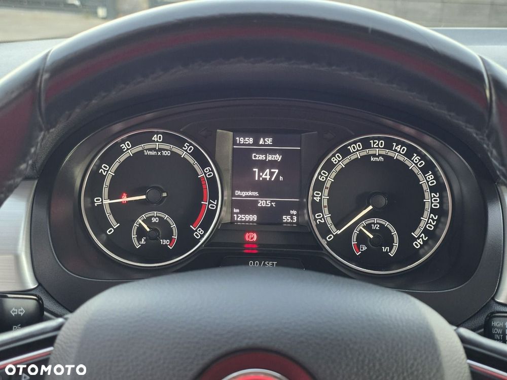 Skoda RAPID Spb 1.0 TSI Ambition - 17