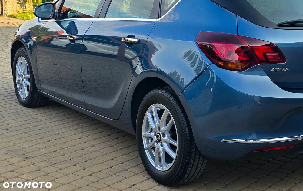 Opel Astra - 17