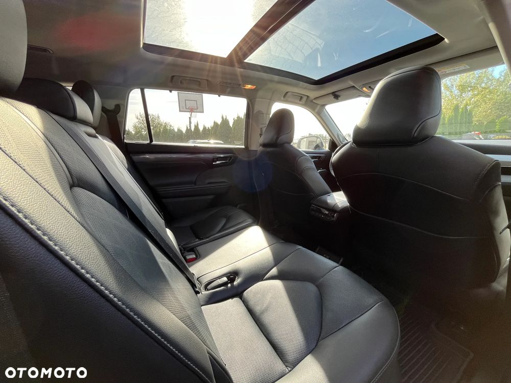 Toyota Highlander 2.5 Hybrid Executive - 26