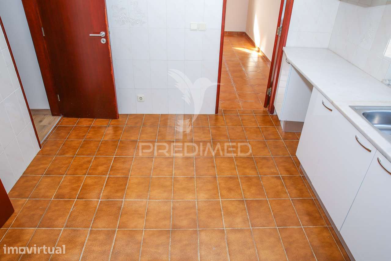 Moradia T2+2 Remodela em Arruda dos Vinhos - Grande imagem: 4/33
